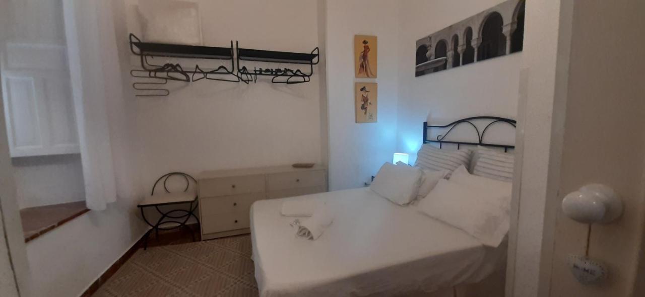 Apartamento Descalzos Seville Ngoại thất bức ảnh
