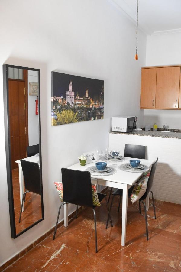 Apartamento Descalzos Seville Ngoại thất bức ảnh