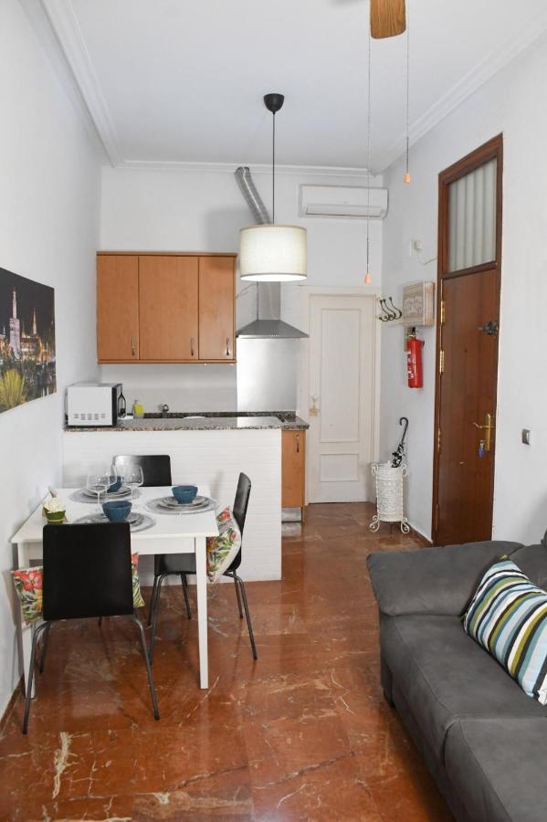 Apartamento Descalzos Seville Ngoại thất bức ảnh